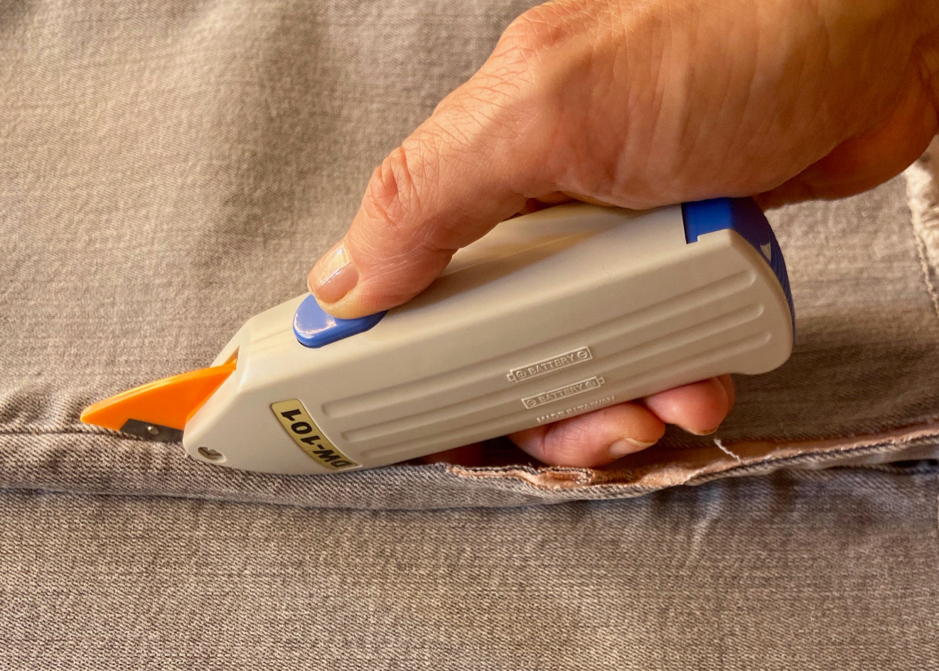 The easy cut - ciseaux électriques coupant tout tissu